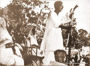 Sheikh Mujibur Rahman addressing a rally organized by Awami Muslim League at Armanitola Maidan (ground) (May, 1953).