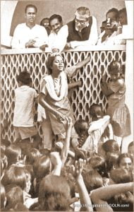Bangabandhu Sheikh Mujibur Rahman blesses a young student, Jennifer Eli, Of the Rangpur Girls School at the Rangpur Circuit House, May 11, 1972